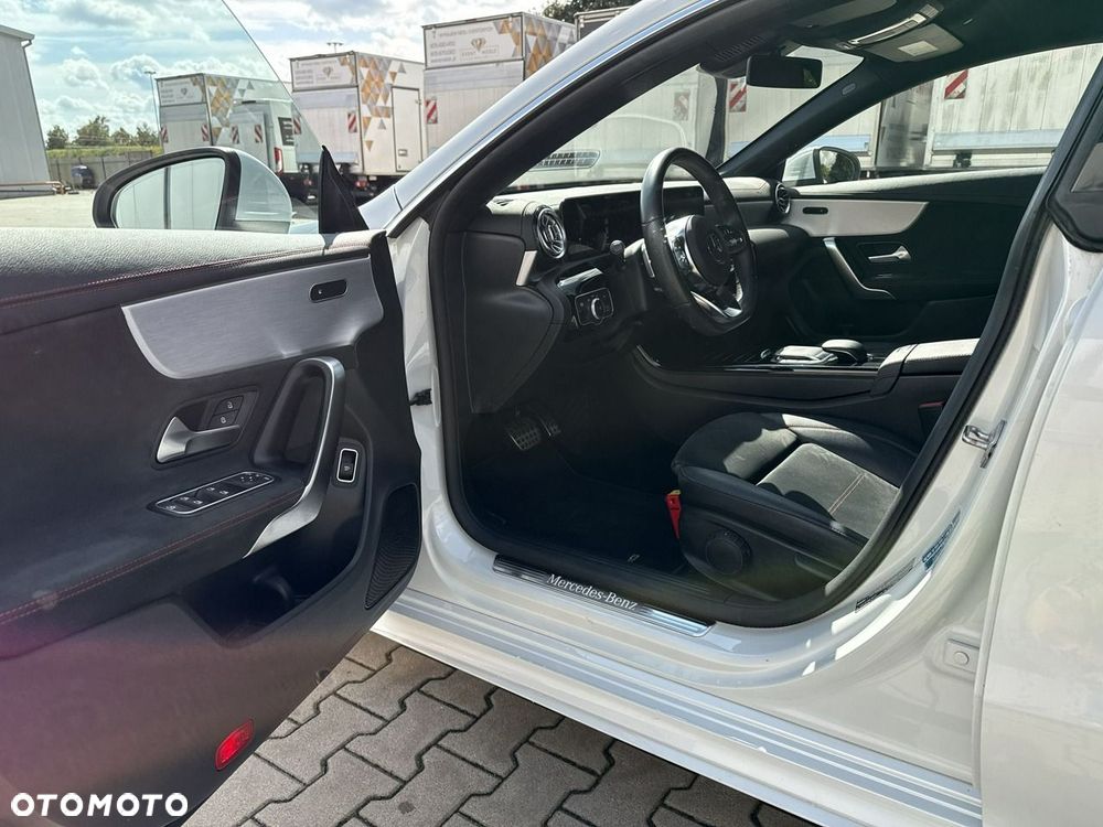 Mercedes-Benz CLA 200 mHEV AMG Line 7G-DCT - 10