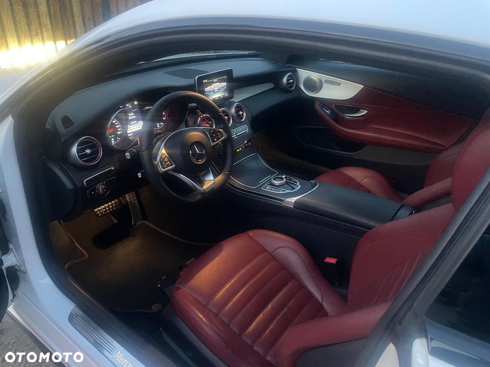 Mercedes-Benz Klasa C 200 4-Matic 9G-Tronic - 14