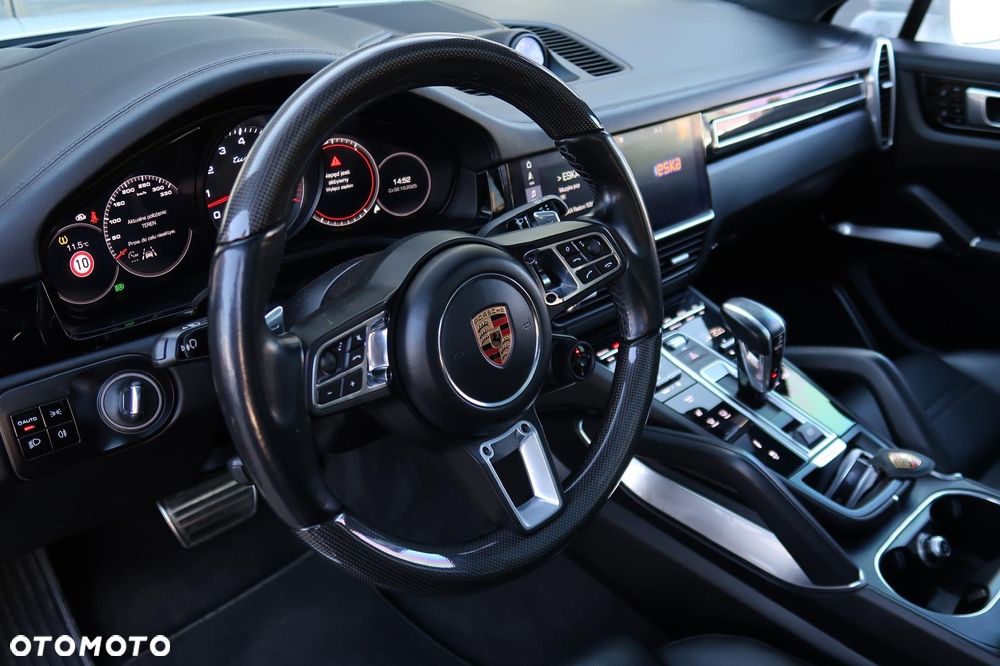 Porsche Cayenne Coupe Turbo - 26