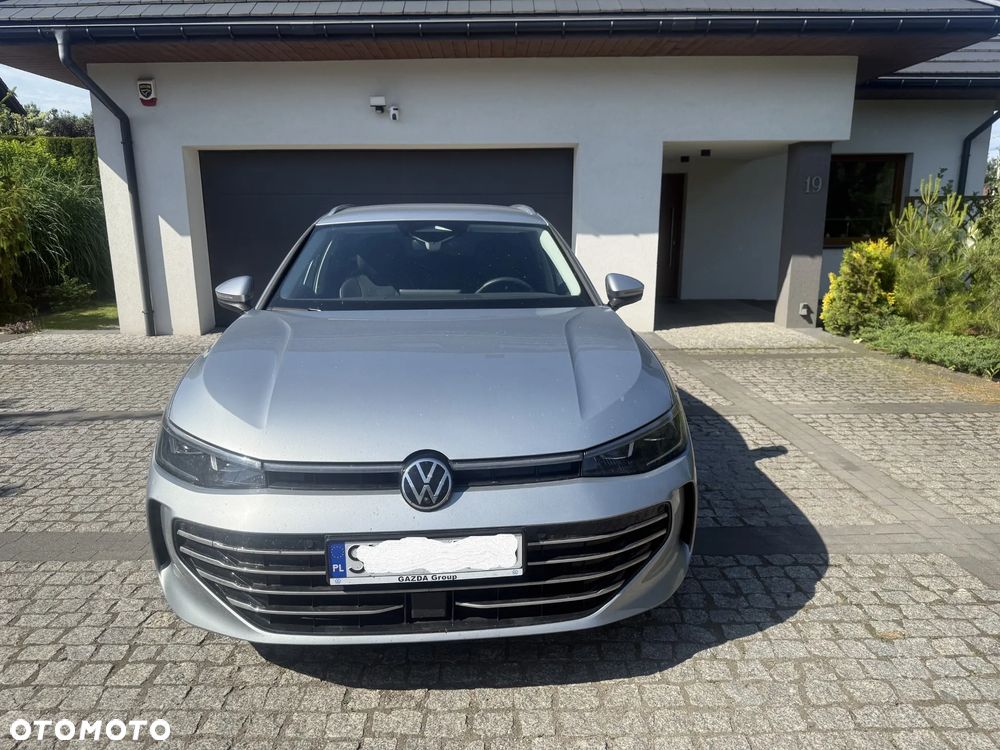 Volkswagen Passat - 2