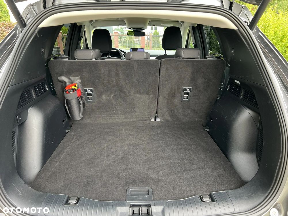 Ford Kuga 2.5 Duratec PHEV TITANIUM - 10