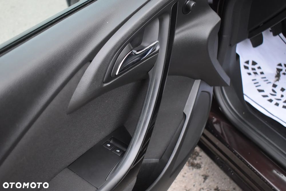 Opel Astra 1.4 Turbo Cosmo - 27