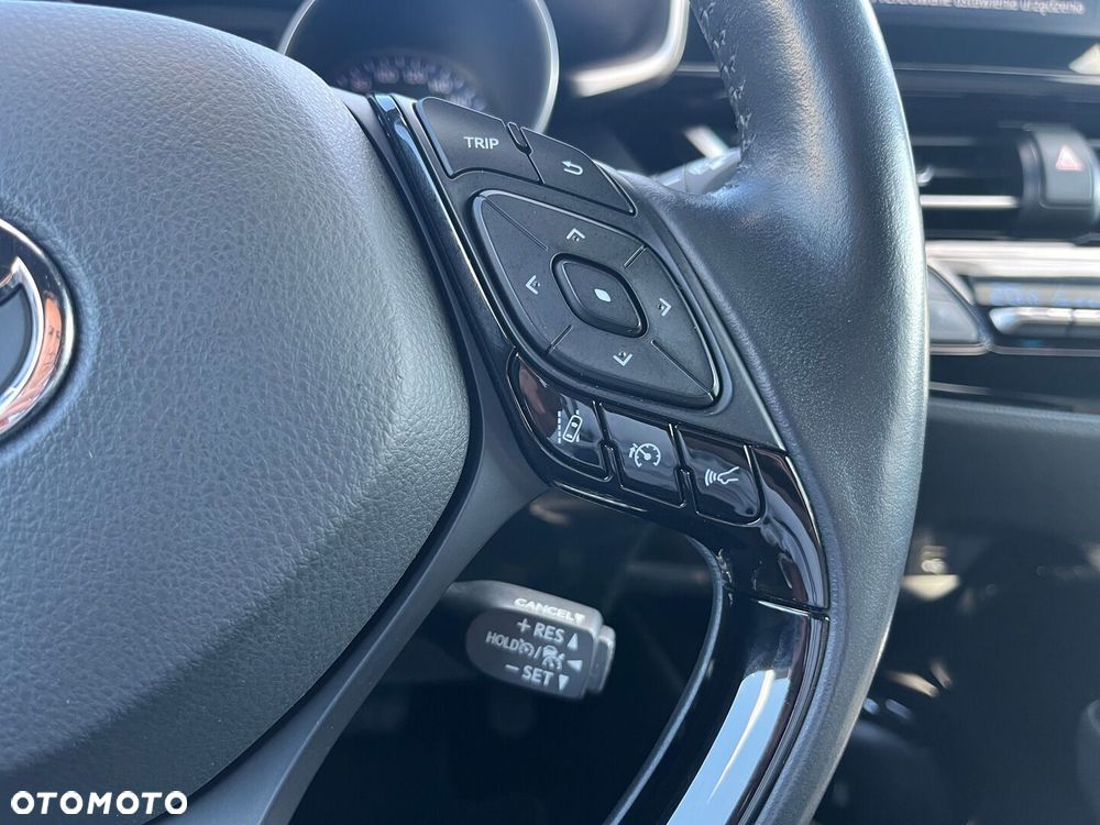 Toyota C-HR 2.0 Hybrid Executive - 13
