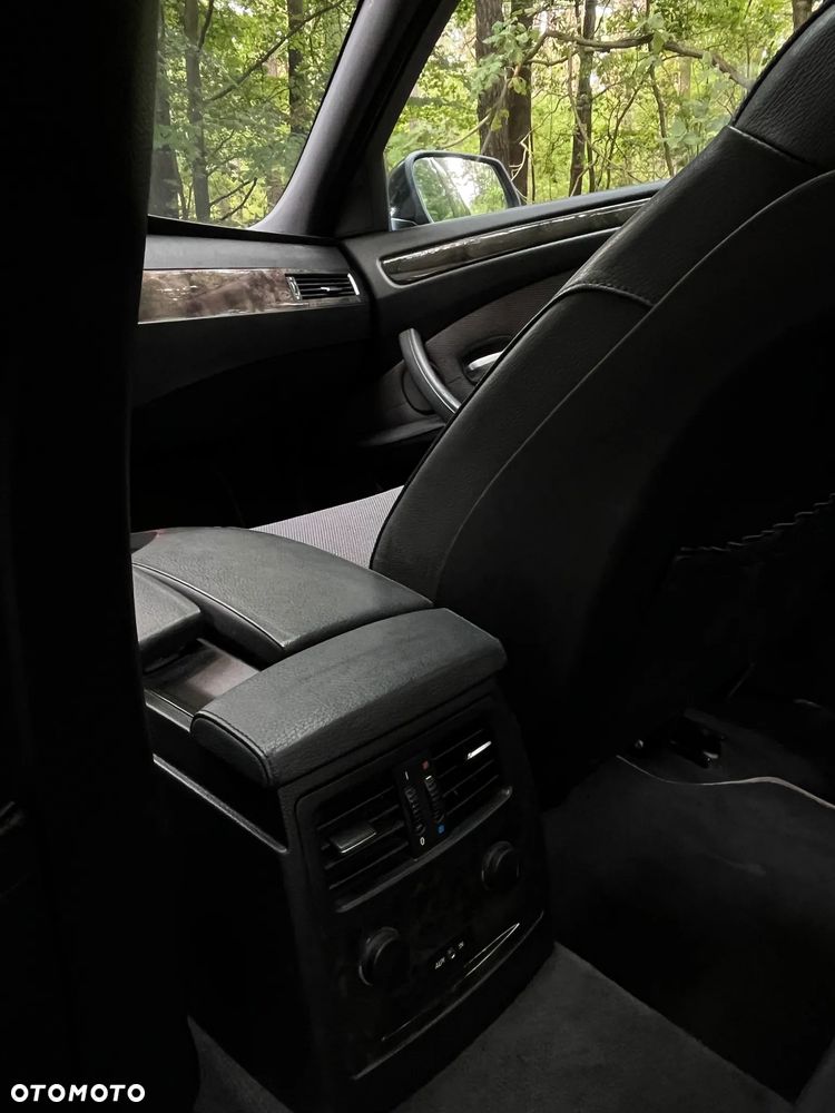 BMW Seria 5 520d Edition Exclusive - 18