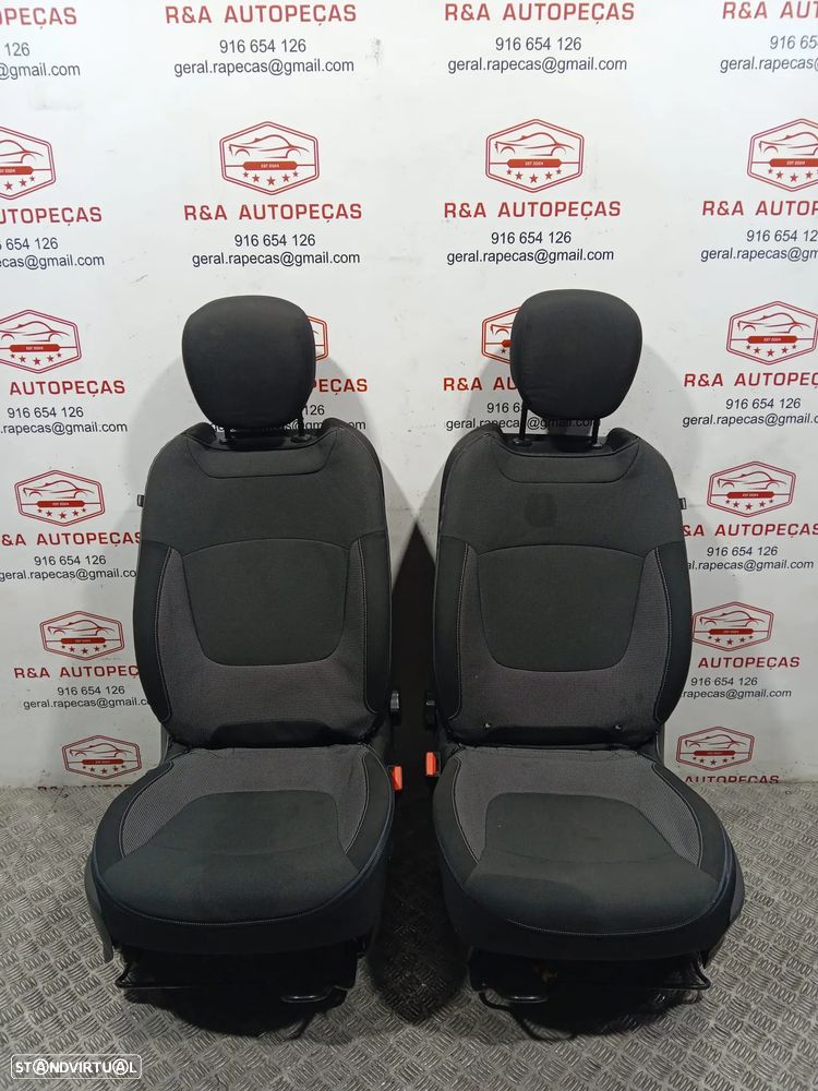 Conjunto de Bancos Renault Captur em Tecido Original - 11