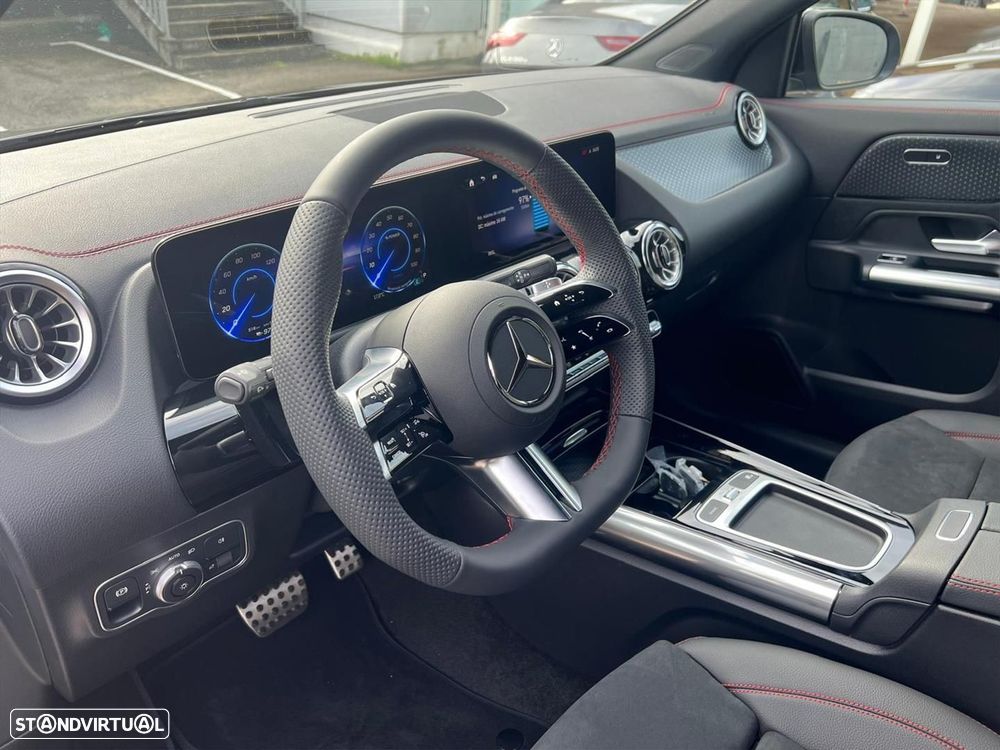Mercedes-Benz EQA 250+ AMG Line - 12
