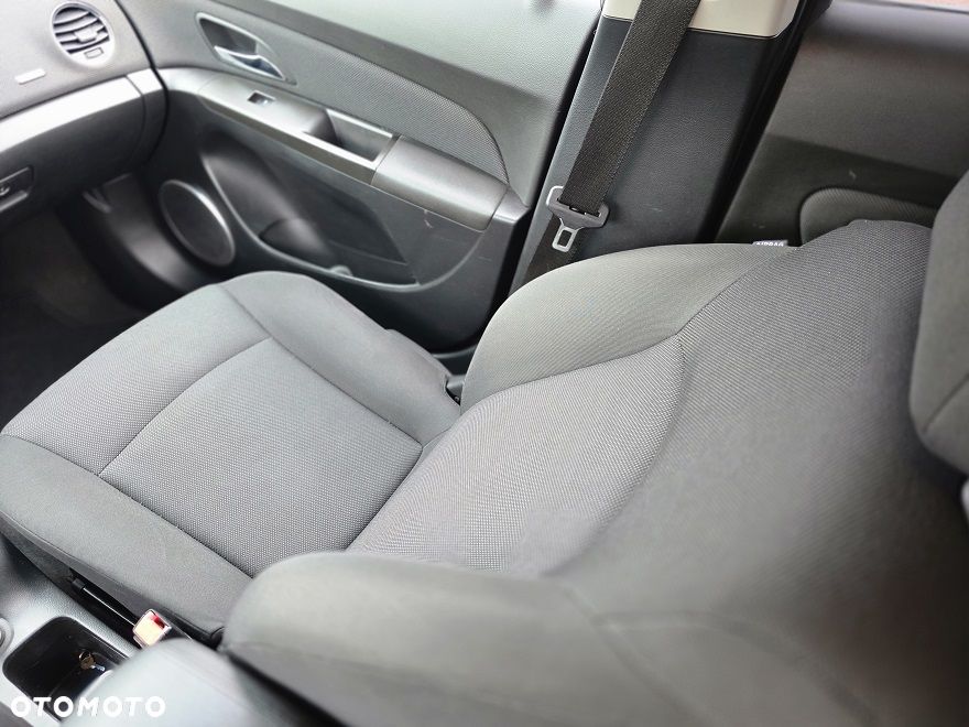 Chevrolet Cruze 1.4T LT+ - 24