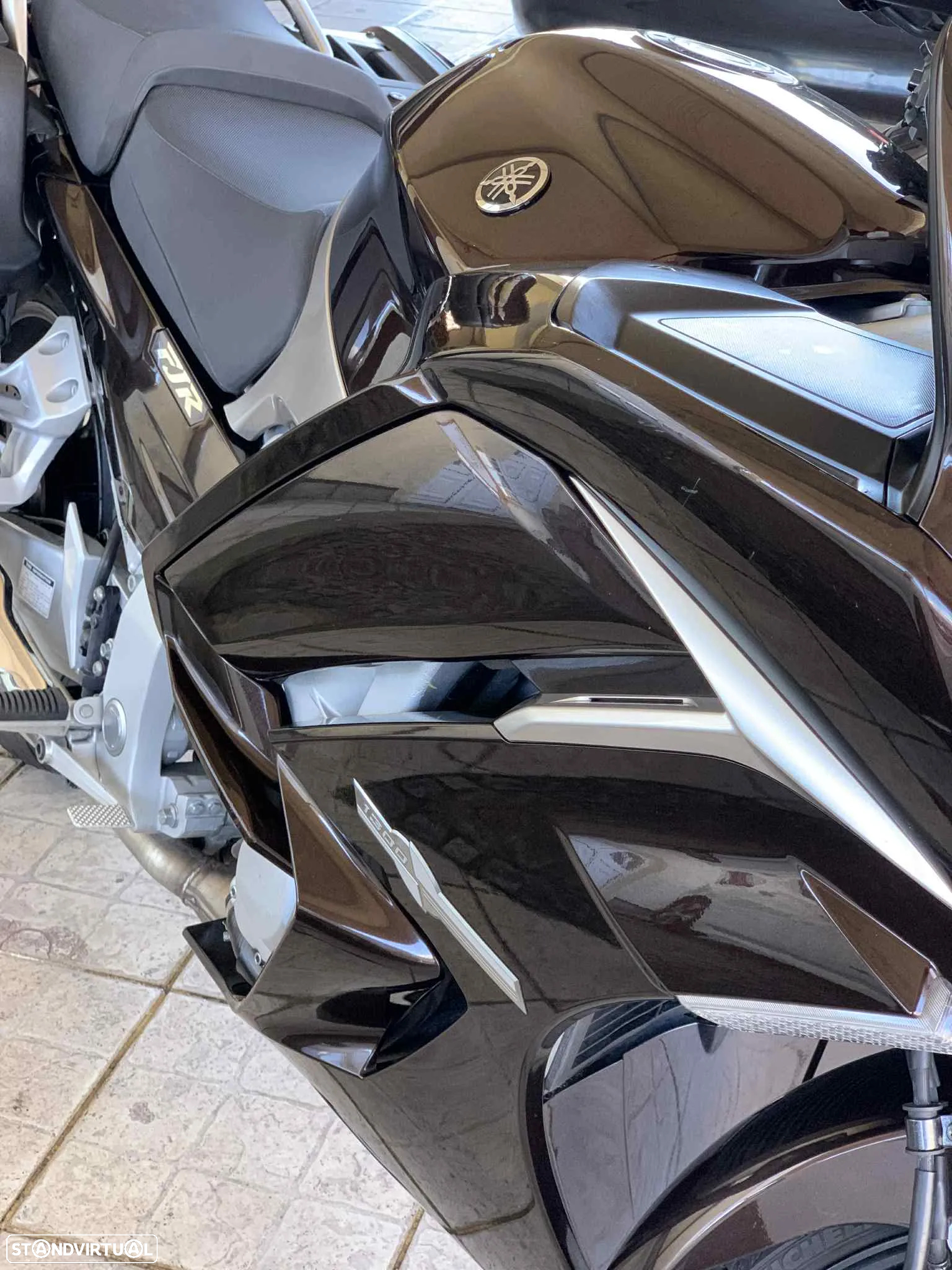 Yamaha FJR - 8