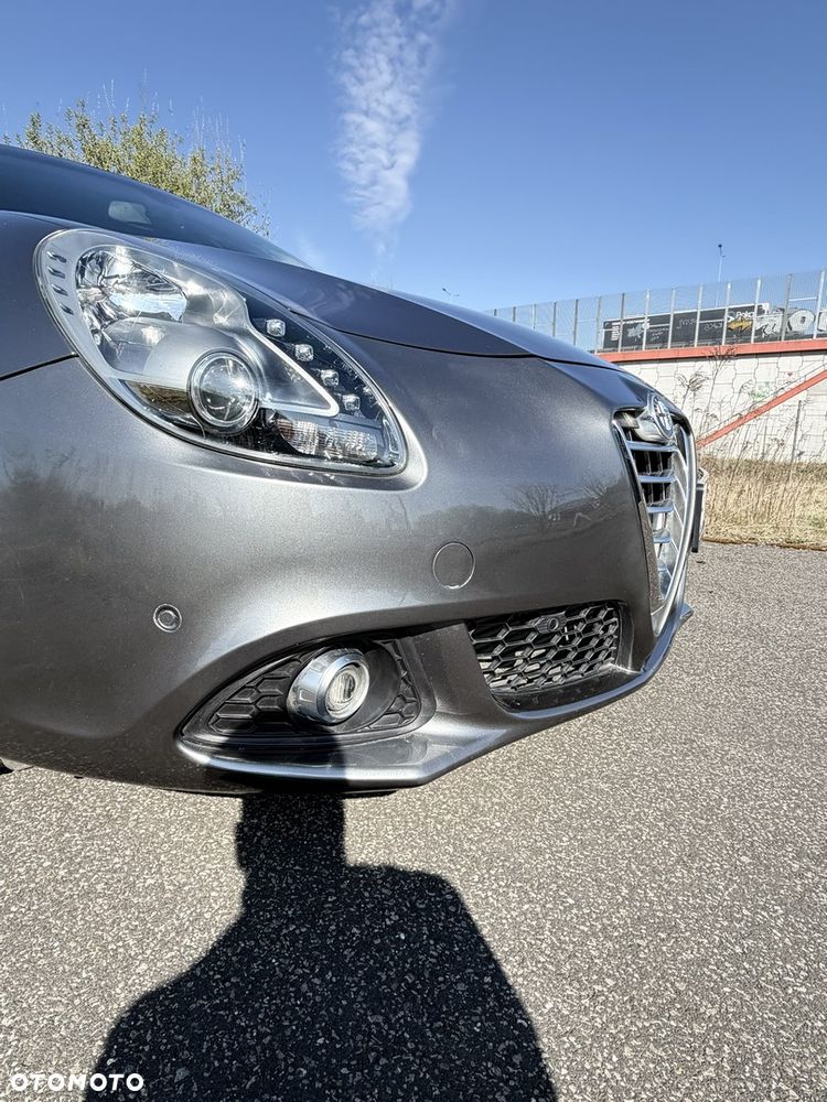 Alfa Romeo Giulietta 2.0 JTDM Exclusive TCT - 8