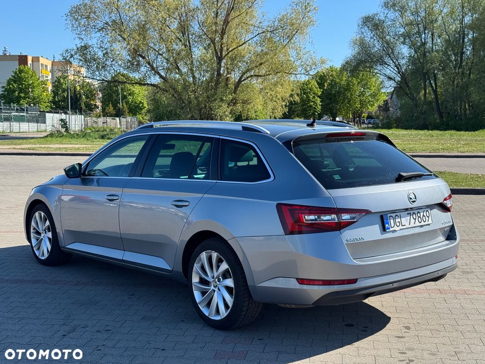 Skoda Superb 2.0 TDI 4x4 DSG Style - 3