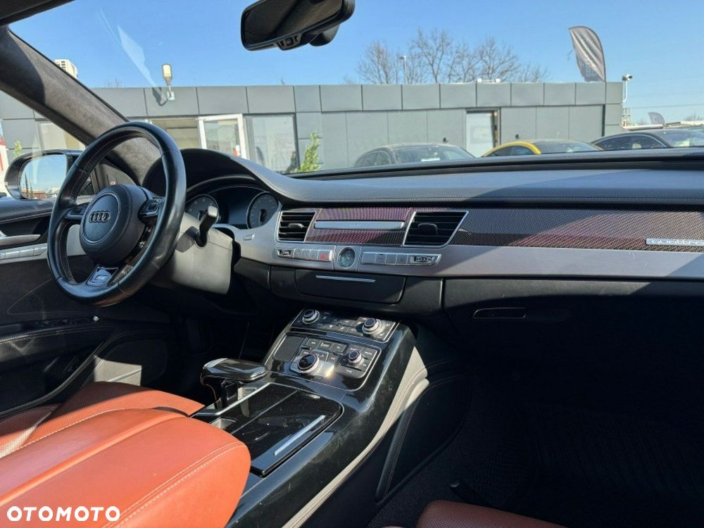 Audi S8 Plus 4.0 TFSI Quattro - 14