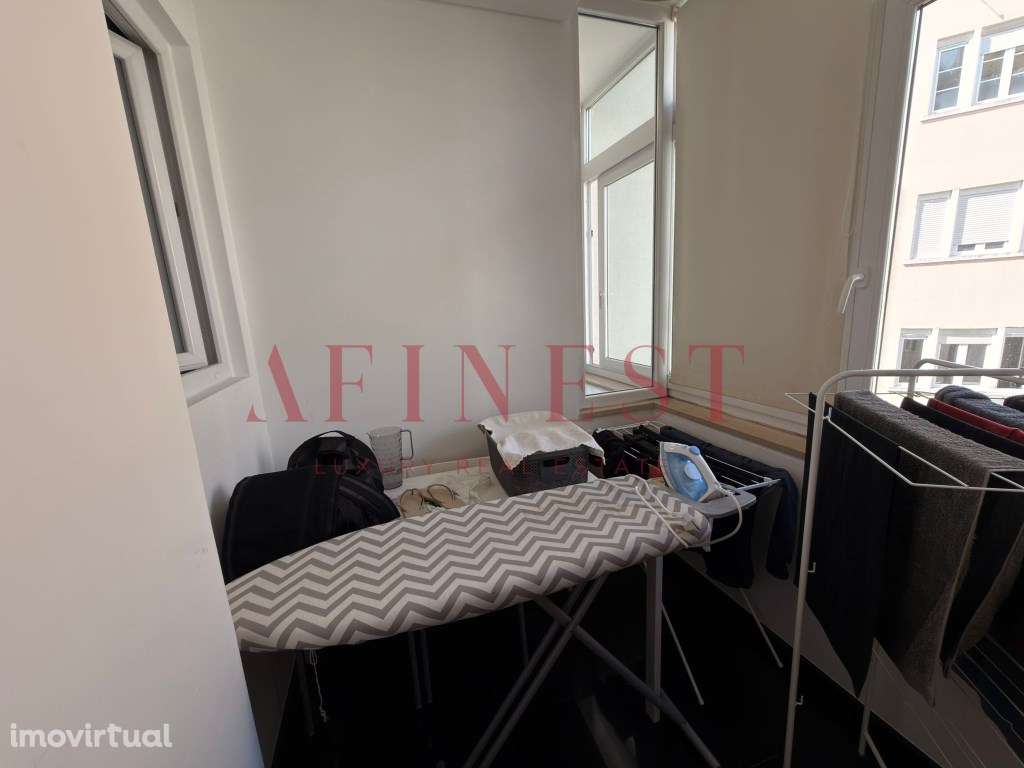 Alameda T2 com duas salas, totalmente remodelado e mobilado, com ga... - Grande imagem: 5/19
