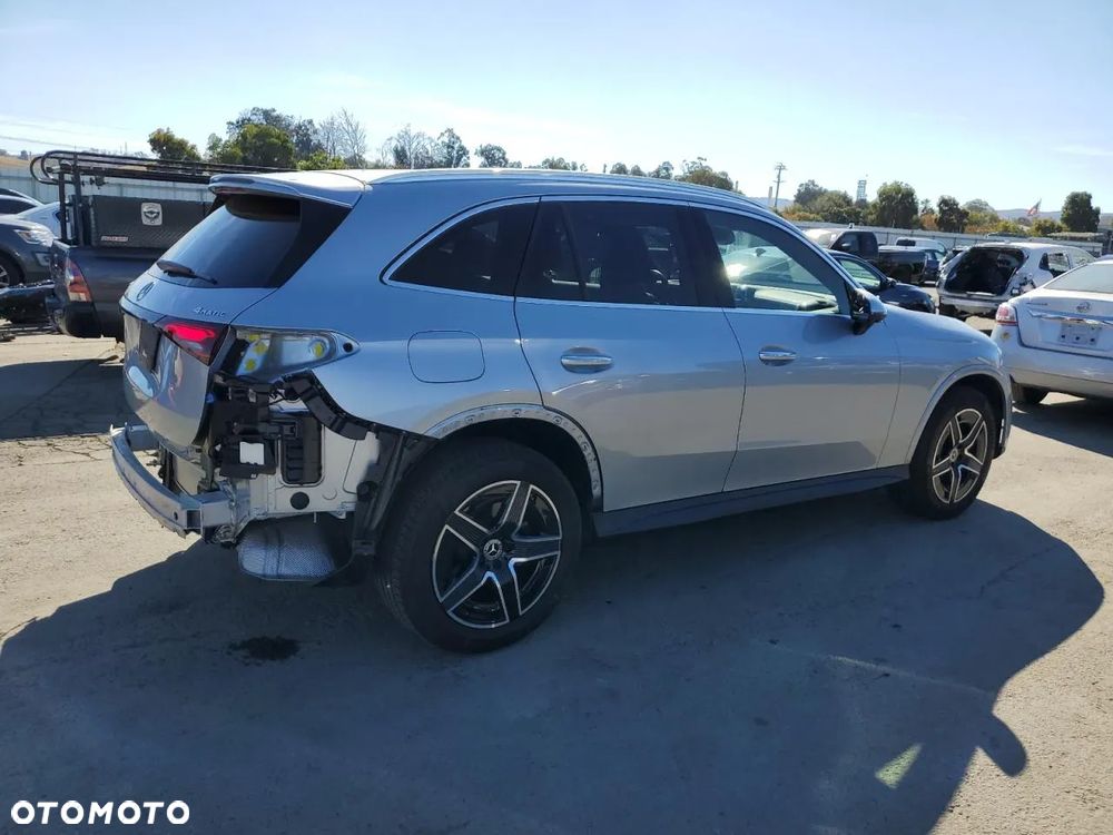 Mercedes-Benz GLC - 4