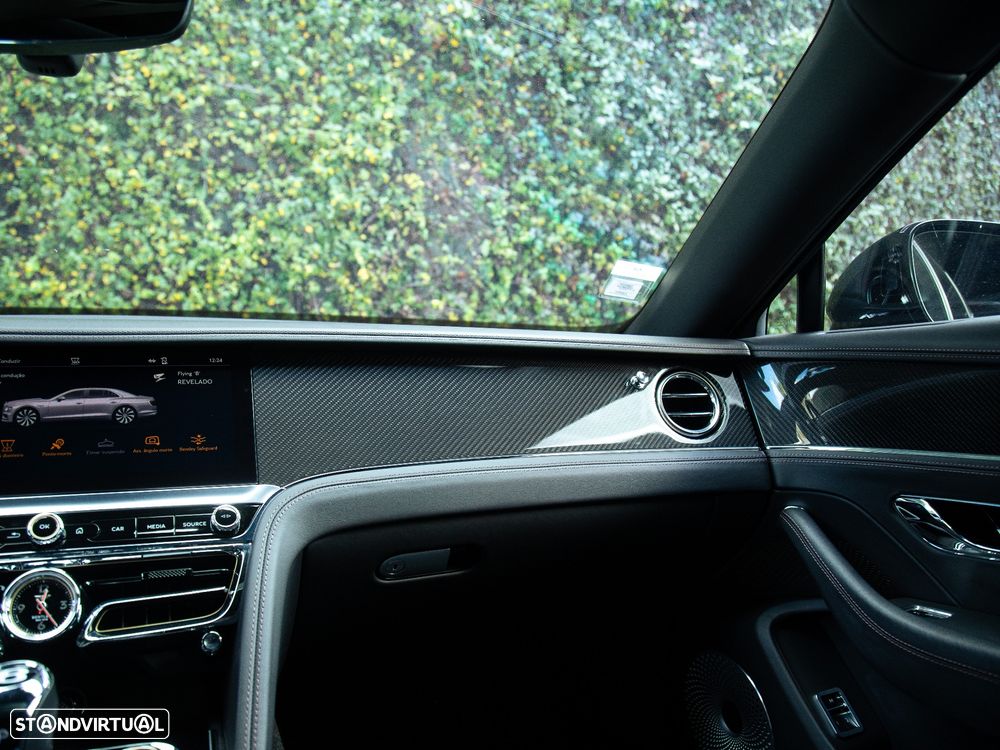 Bentley Flying Spur Hybrid - 39