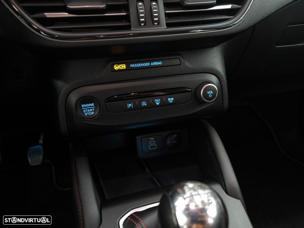 Ford Focus 1.0 EcoBoost ST-Line - 15
