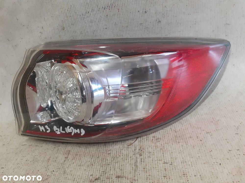 * LAMPA TYLNA PRAWA TYŁ PRAWO MAZDA 3 BL HB - 1