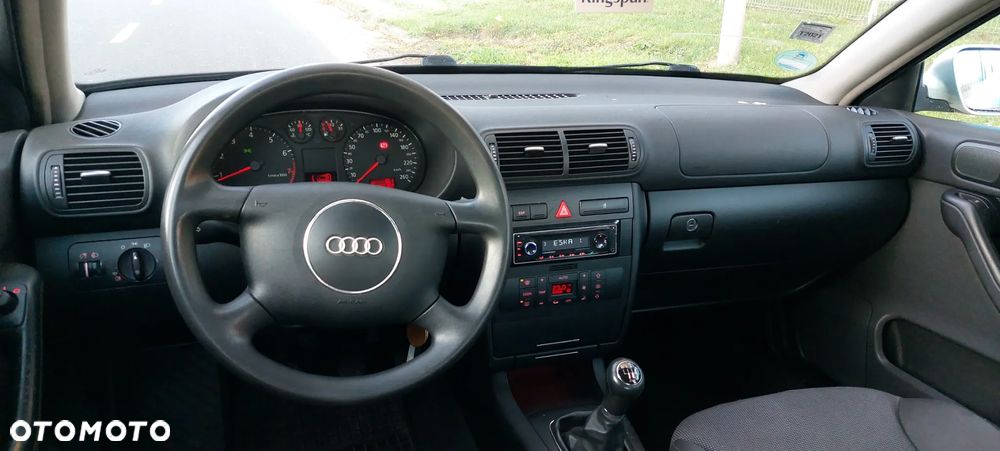 Audi A3 ver-a3-1-6-ambiente - 15