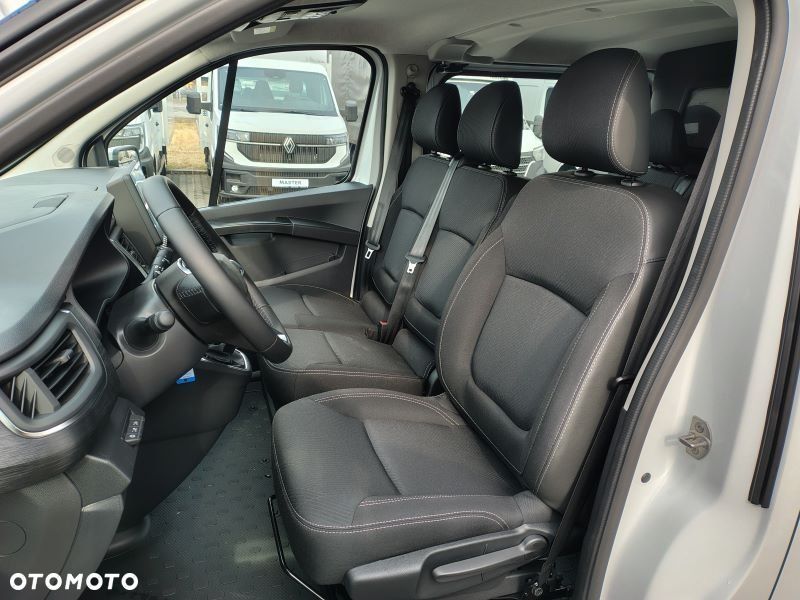 Renault Trafic - 12