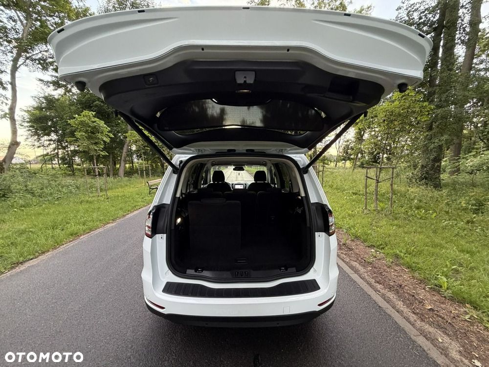 Ford Galaxy - 24