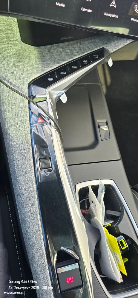 Peugeot 5008 1.2 Hybrid GT e-DCS6 - 42