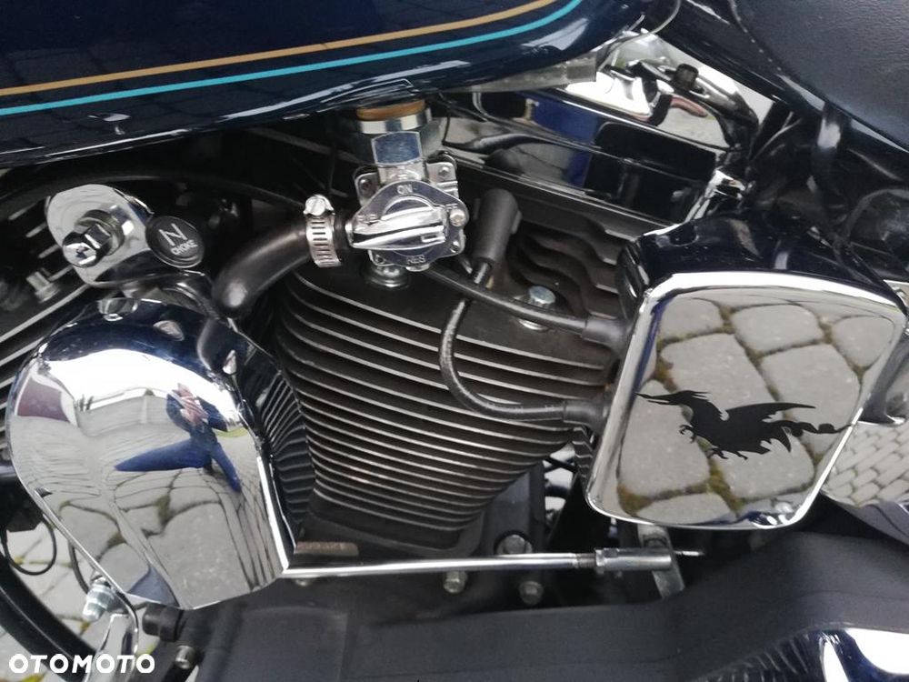 Harley-Davidson Softail Custom - 13