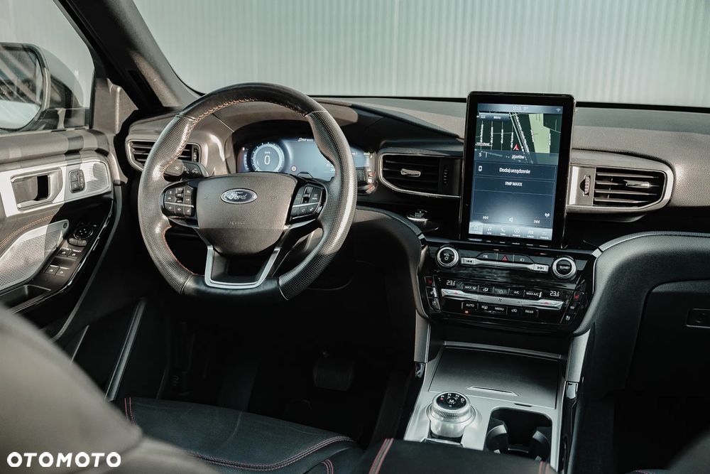 Ford Explorer 3.0 EcoBoost PHEV 4WD ST-Line - 23
