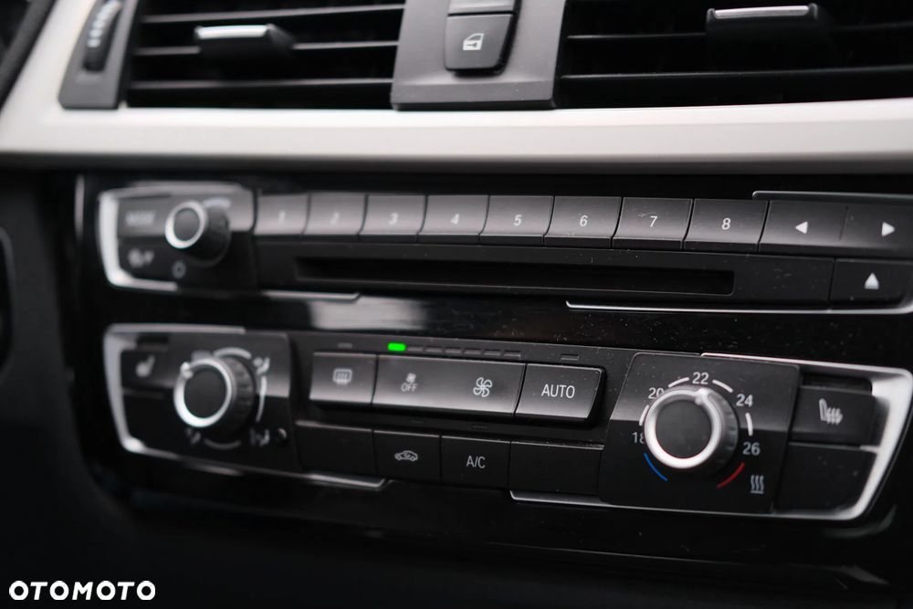 BMW Seria 3 320d xDrive Advantage - 21