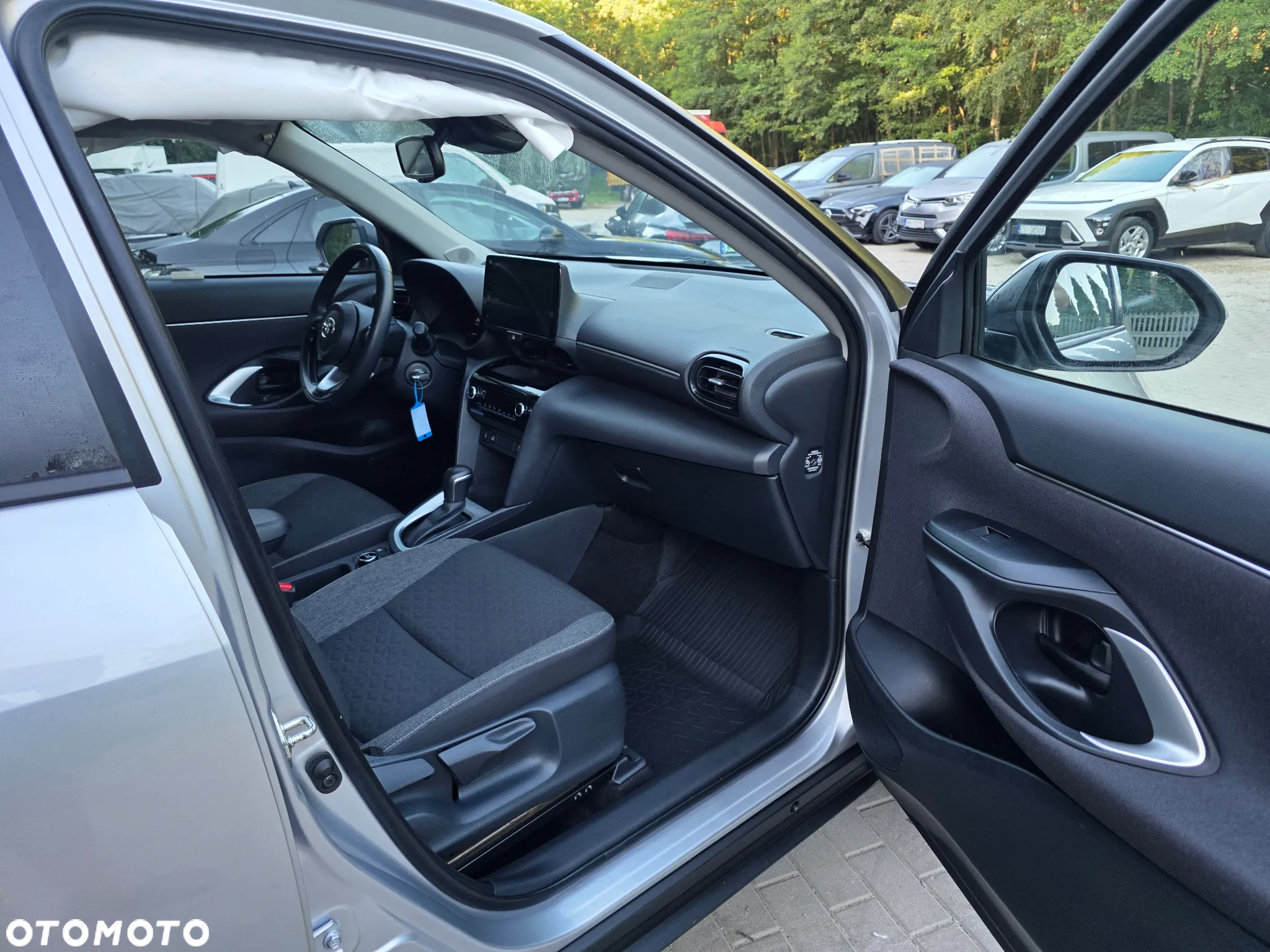 Toyota Yaris Cross Hybrid 1.5 Comfort 4x4 - 13