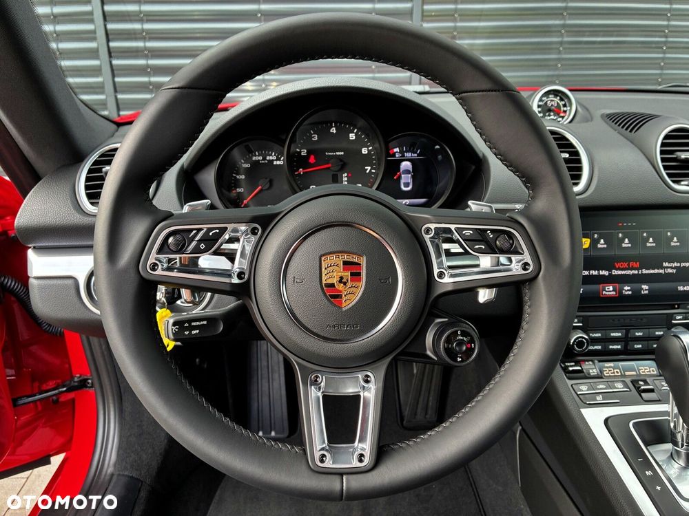Porsche 718 Cayman - 26