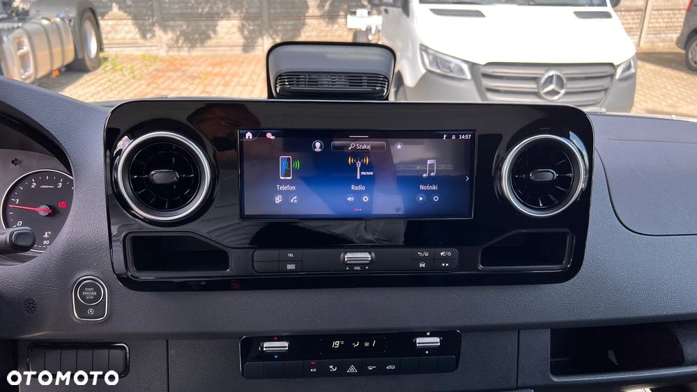 Mercedes-Benz Sprinter 317 CDI - 12