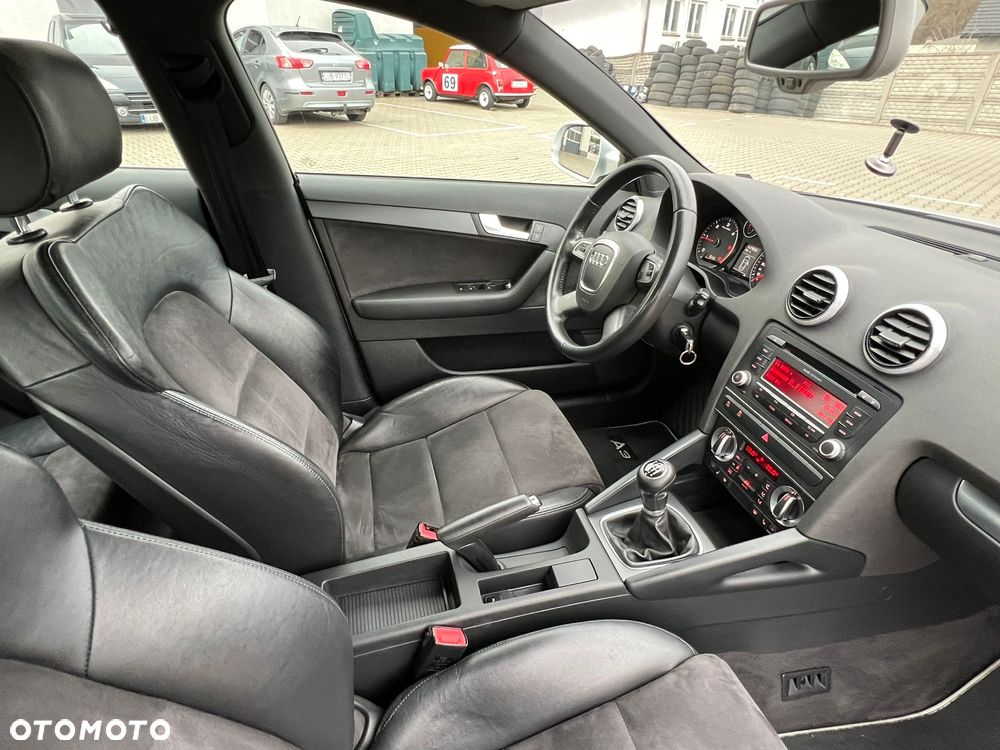 Audi A3 Sportback 2.0 TDI Ambition - 18