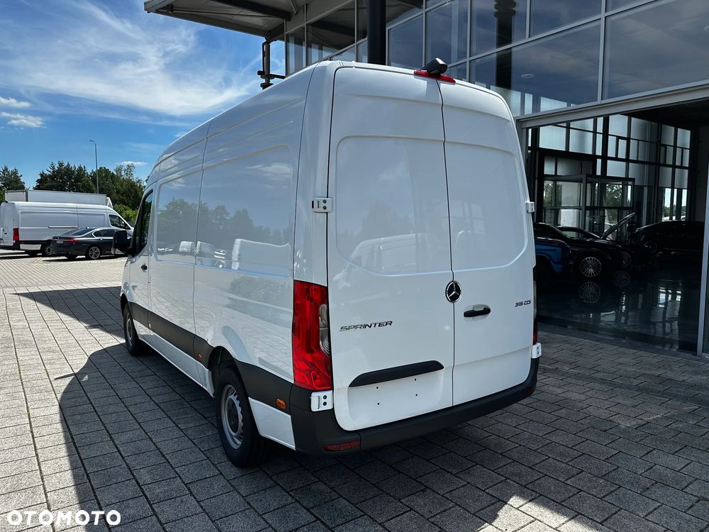 Mercedes-Benz Sprinter - 9