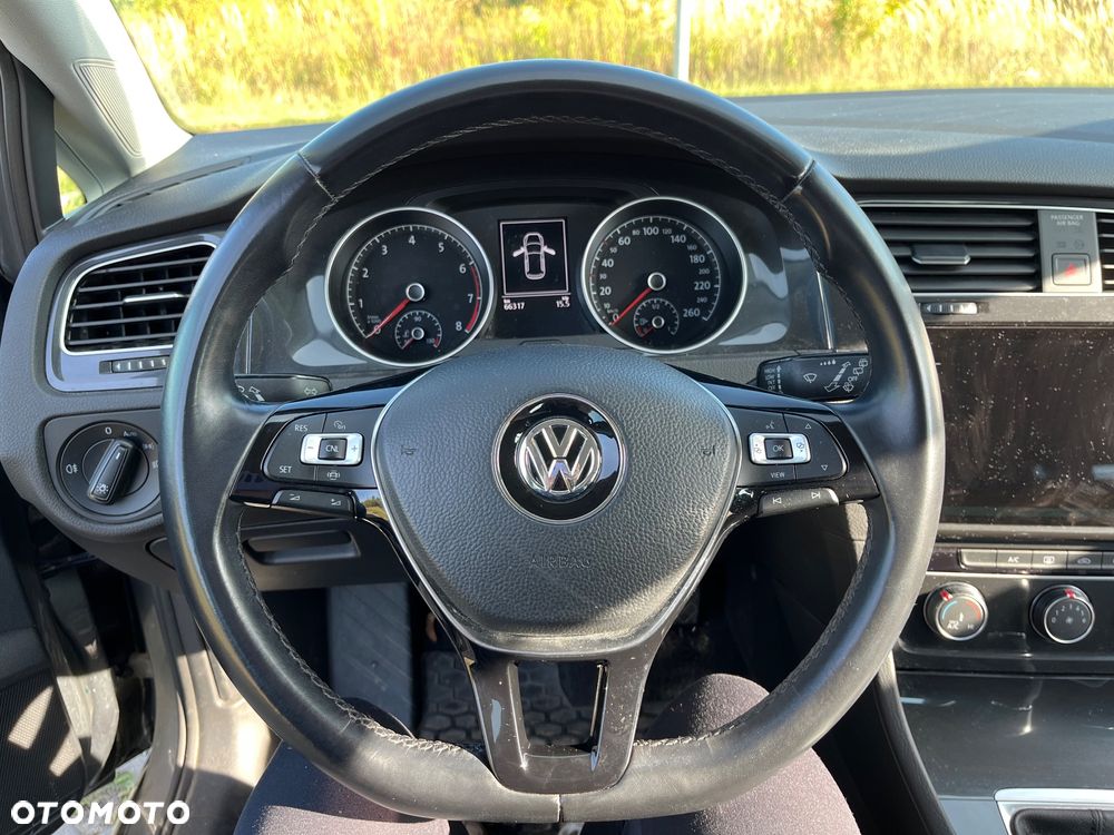 Volkswagen Golf VII 1.5 TSI BMT Trendline - 12