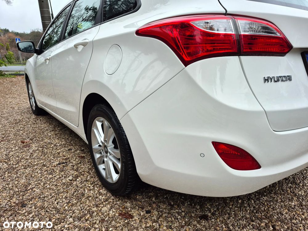 Hyundai i30 i30cw 1.4 Fifa World Cup Edition - 10