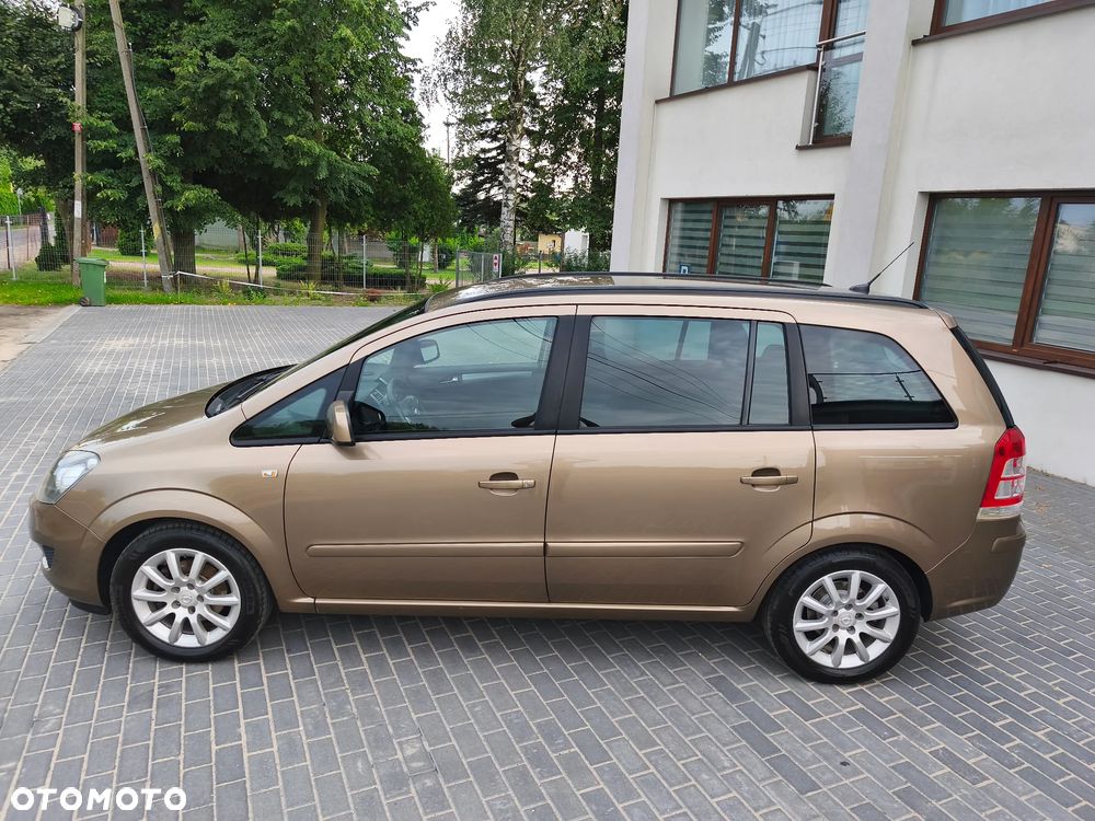 Opel Zafira 1.8 Family Plus - 19