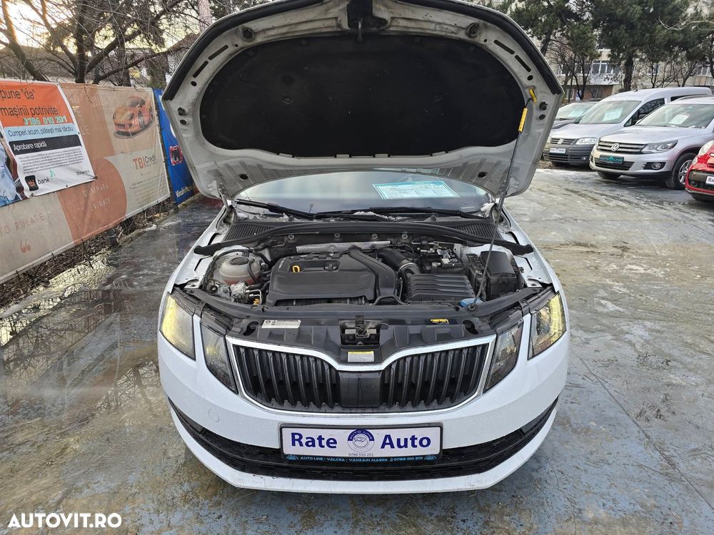 Skoda Octavia 1.5 TSI e-TEC DSG Clever - 12