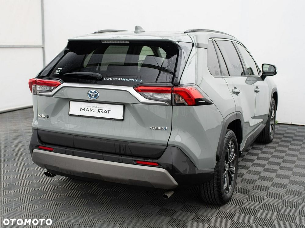 Toyota RAV4 - 6