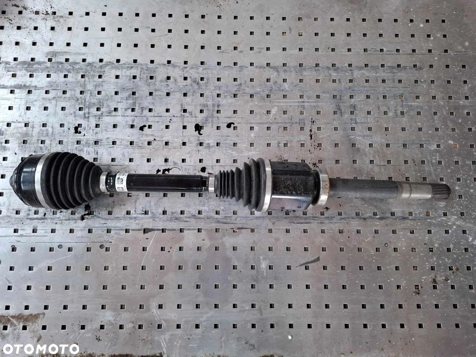 PÓŁOŚ PRAWA PRZEDNIA PRZÓD MERCEDES W447 V KLASA a4473309400 - 1