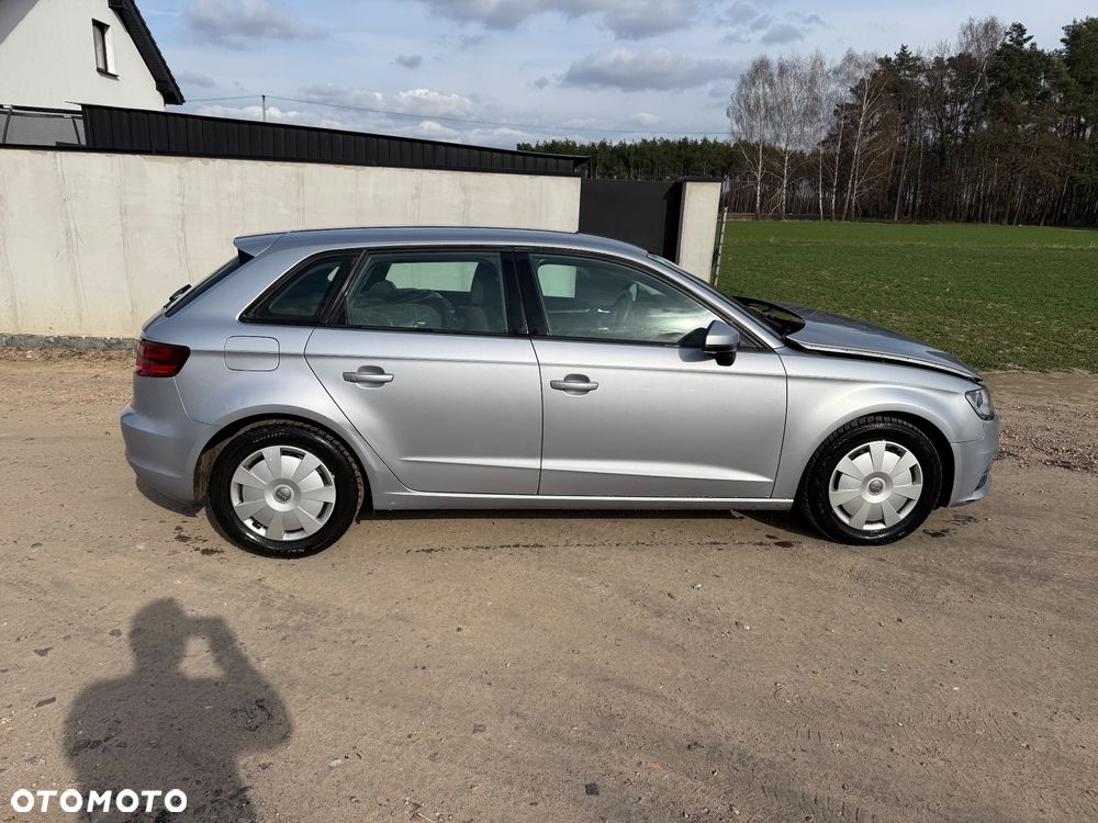 Audi A3 Sportback - 10