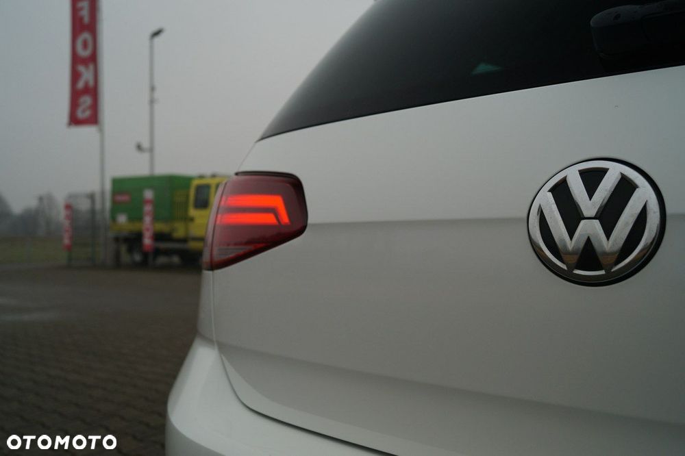 Volkswagen Golf - 14