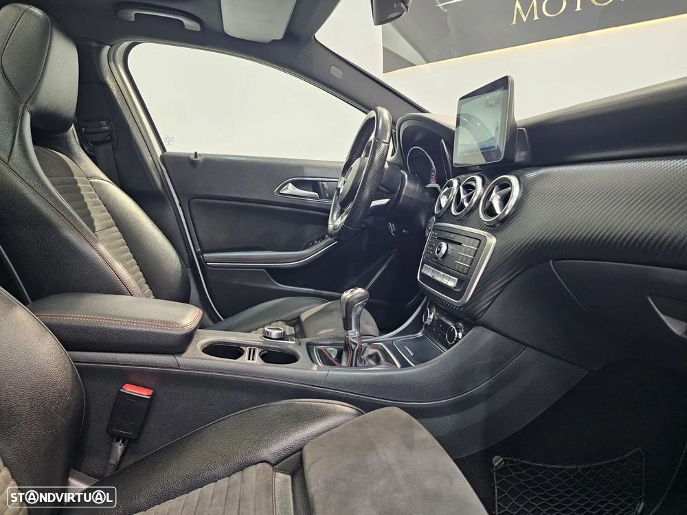 Mercedes-Benz A 180 d AMG Line - 17