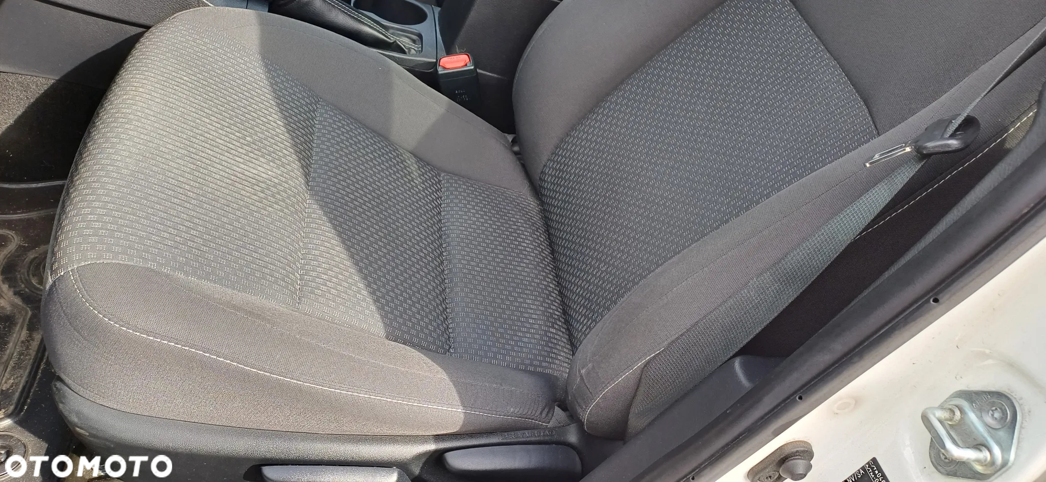Toyota Corolla 1.6 Executive - 11
