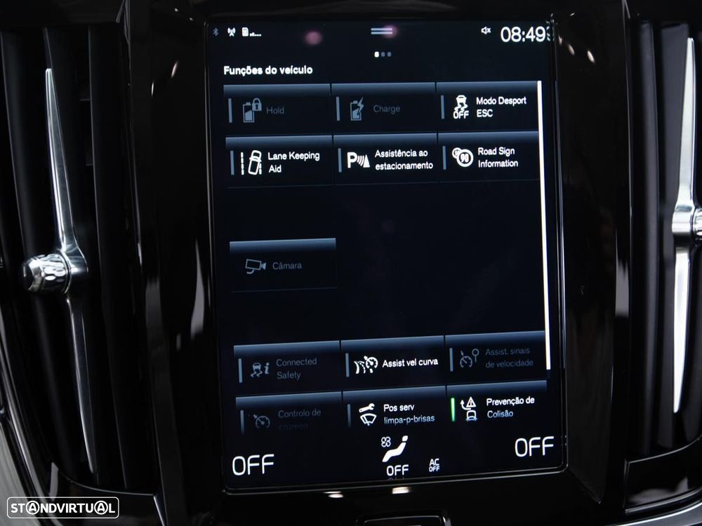 Volvo V90 2.0 T8 Momentum AWD Geartronic - 26