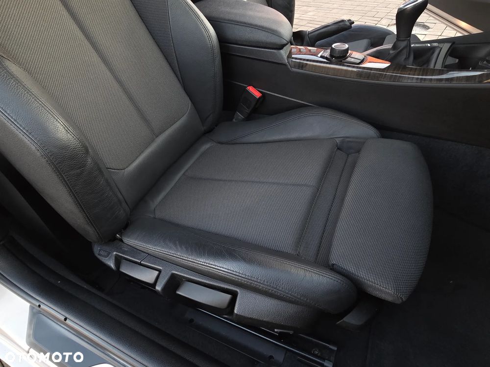 BMW Seria 2 220i Modern Line - 36