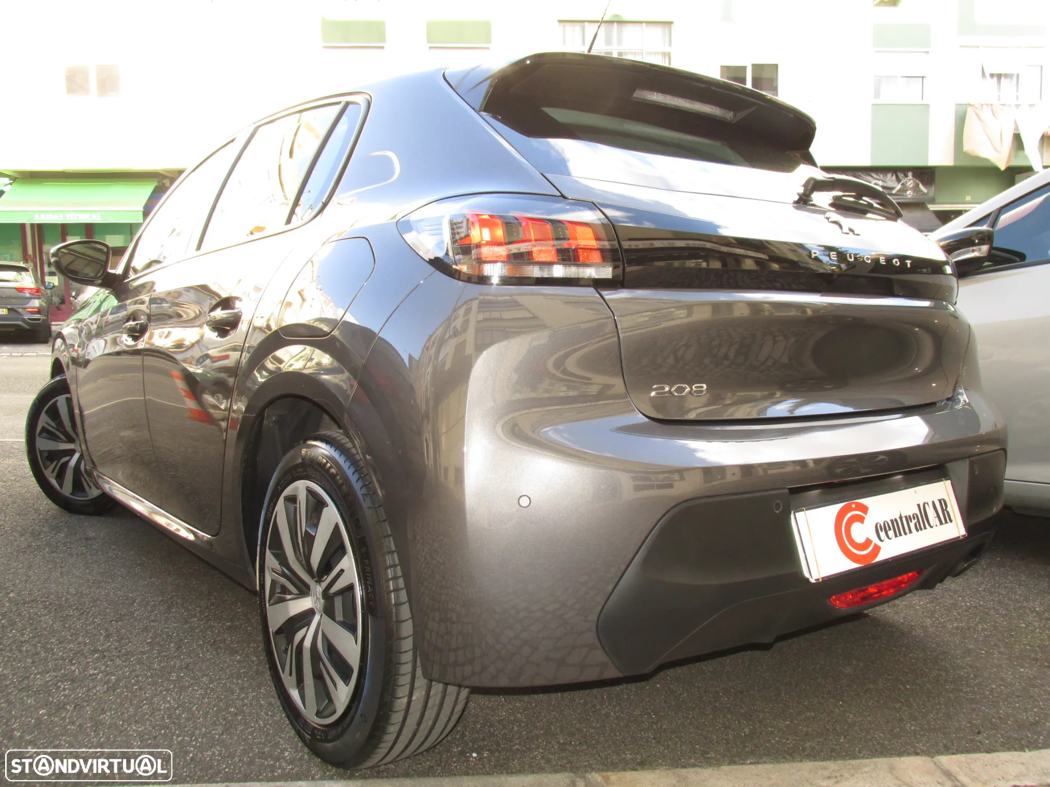 Peugeot 208 1.2 PureTech Active Pack - 39