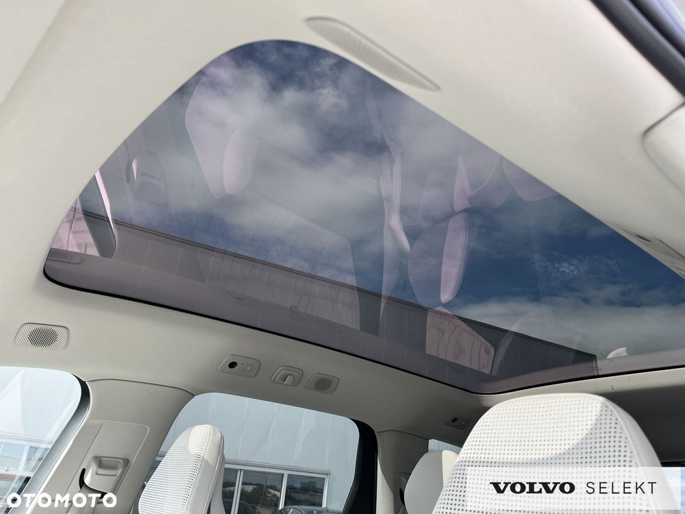 Volvo EX90 - 26
