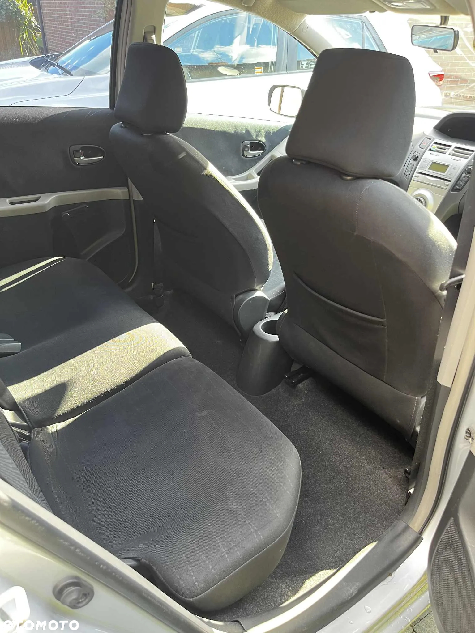 Toyota Yaris 1.3 Luna - 17