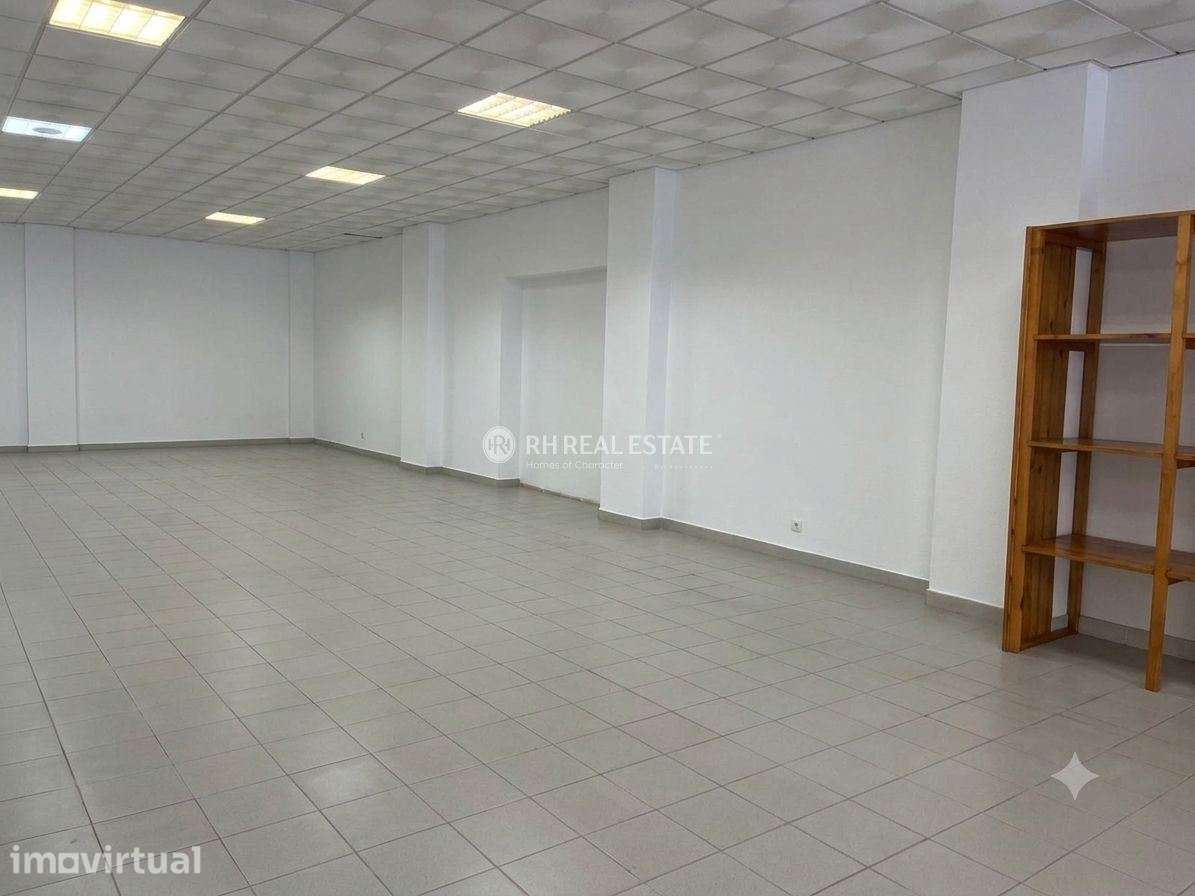 Arrendamento Espaço Comercial na Rua Rancho das Cantarinhas, Nº70 - Grande imagem: 5/6