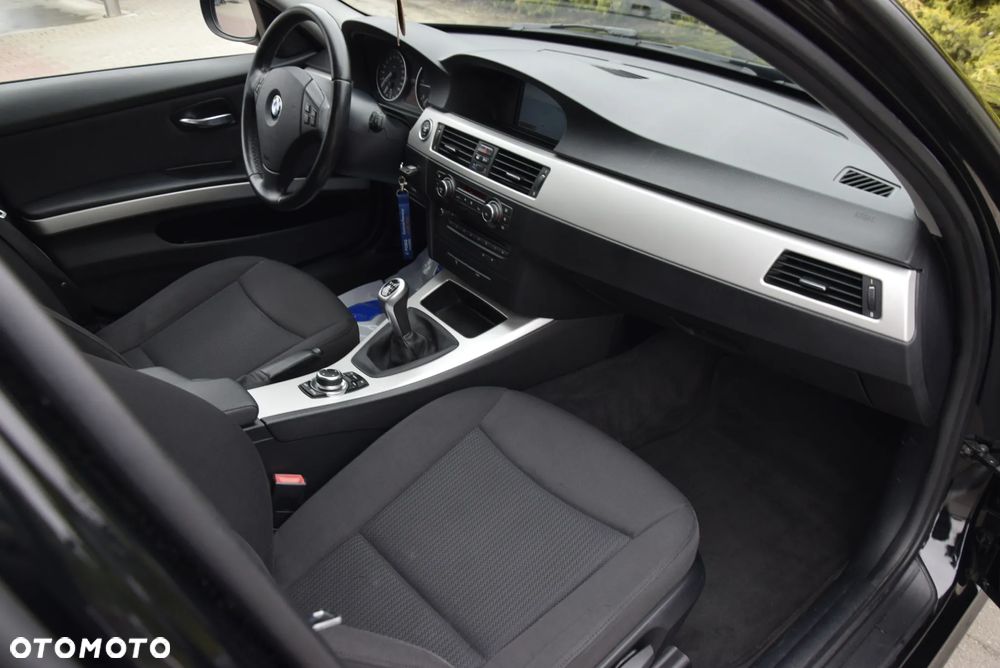 BMW Seria 3 - 16