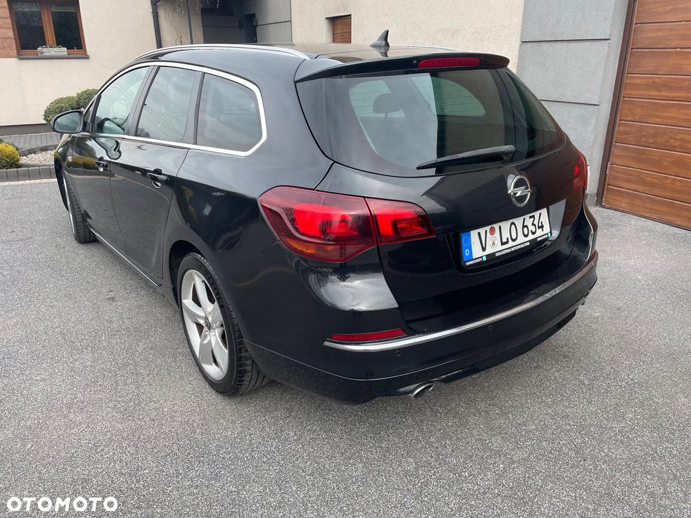 Opel Astra 2.0 BiTurbo CDTI DPF ecoFLEX SportsTourer St - 9